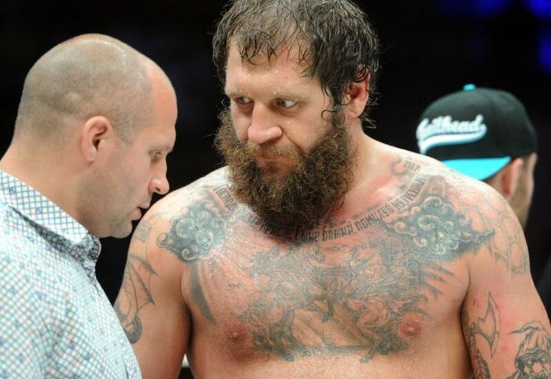 Александр Емельяненко сделал прогноз на предстоящий бой брата