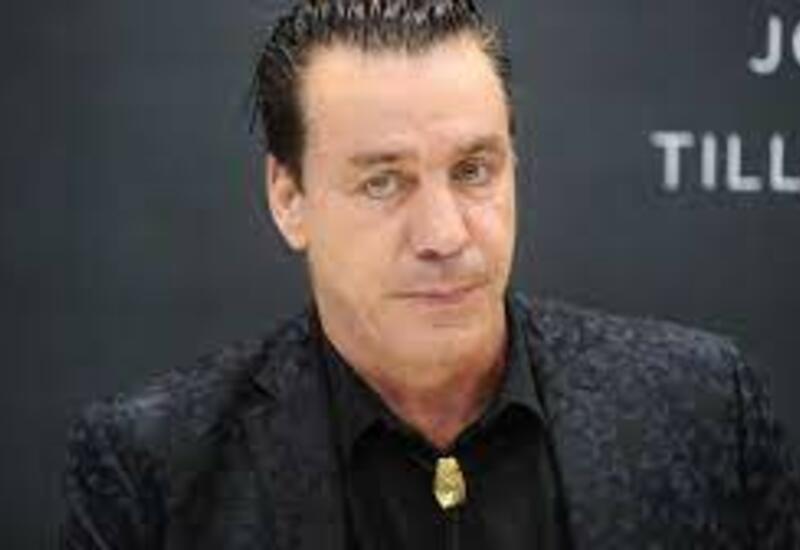 К приехавшему в Россию лидеру Rammstein пришла полиция