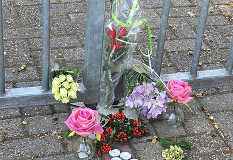 Футболист умер после столкновения с соперником во время матча