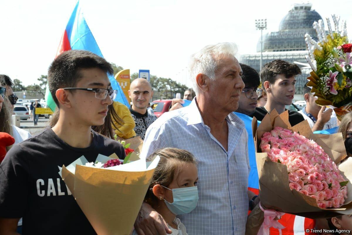 Еще одна группа паралимпийцев Азербайджана вернулась на родину