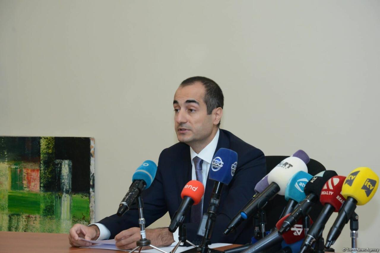Новый министр молодежи и спорта Фарид Гайыбов представлен коллективу