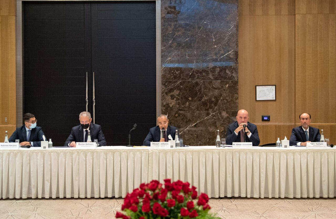 Kapital Bank награжден специальным свидетельством Фонда возрождения Карабаха