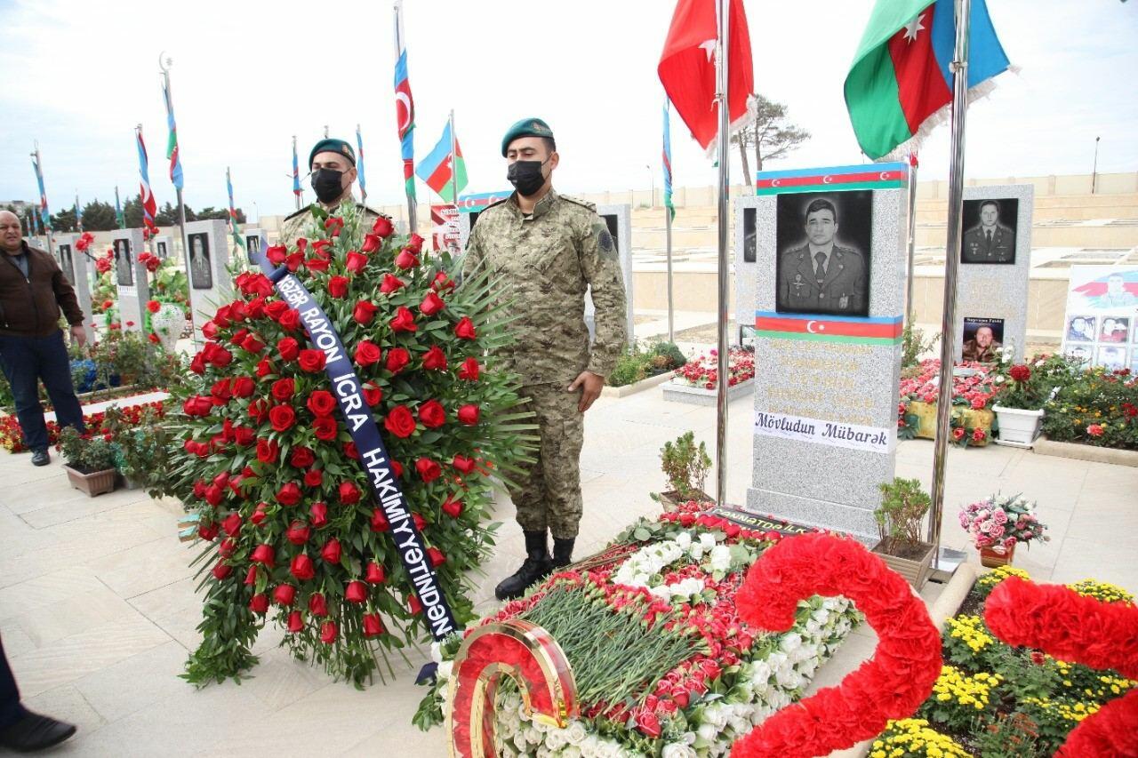 Şəhid Ceyhun Nəhmətovun doğum günü münasibətilə məzarı ziyarət edilib, adına bulaq açılıb