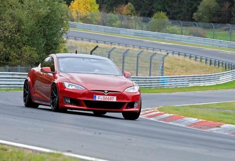Мощнейшая Tesla Model S побила рекорд Porsche Taycan