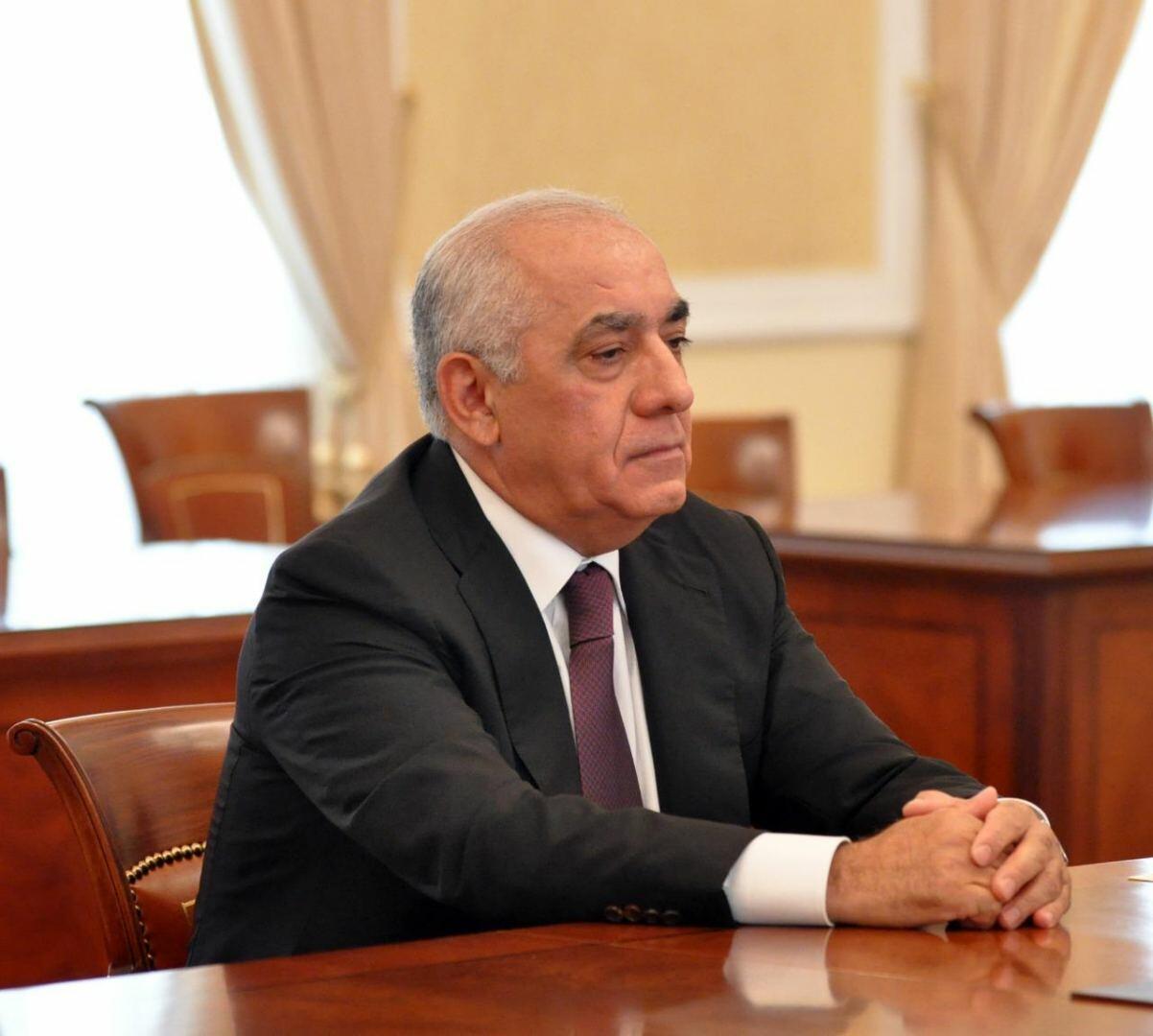 Али Асадов на переговорах с делегацией Тюркского совета