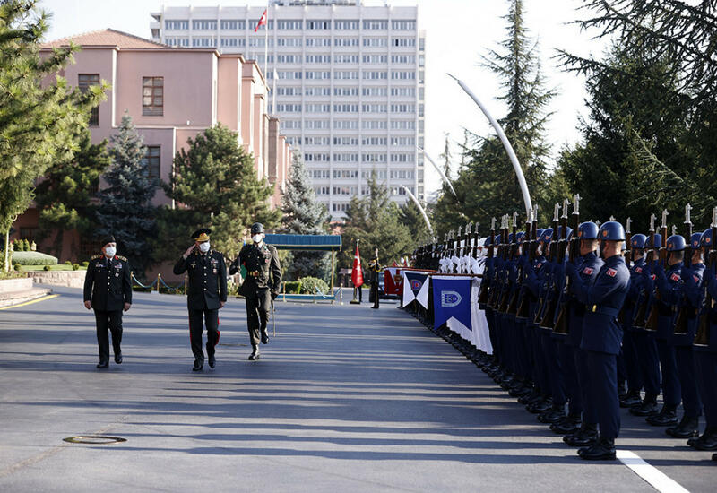 Начальники генштабов Азербайджана и Турции провели встречу в Анкаре