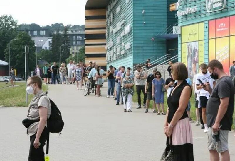 В Литве ввели жесткие ограничения для непривившихся от коронавируса