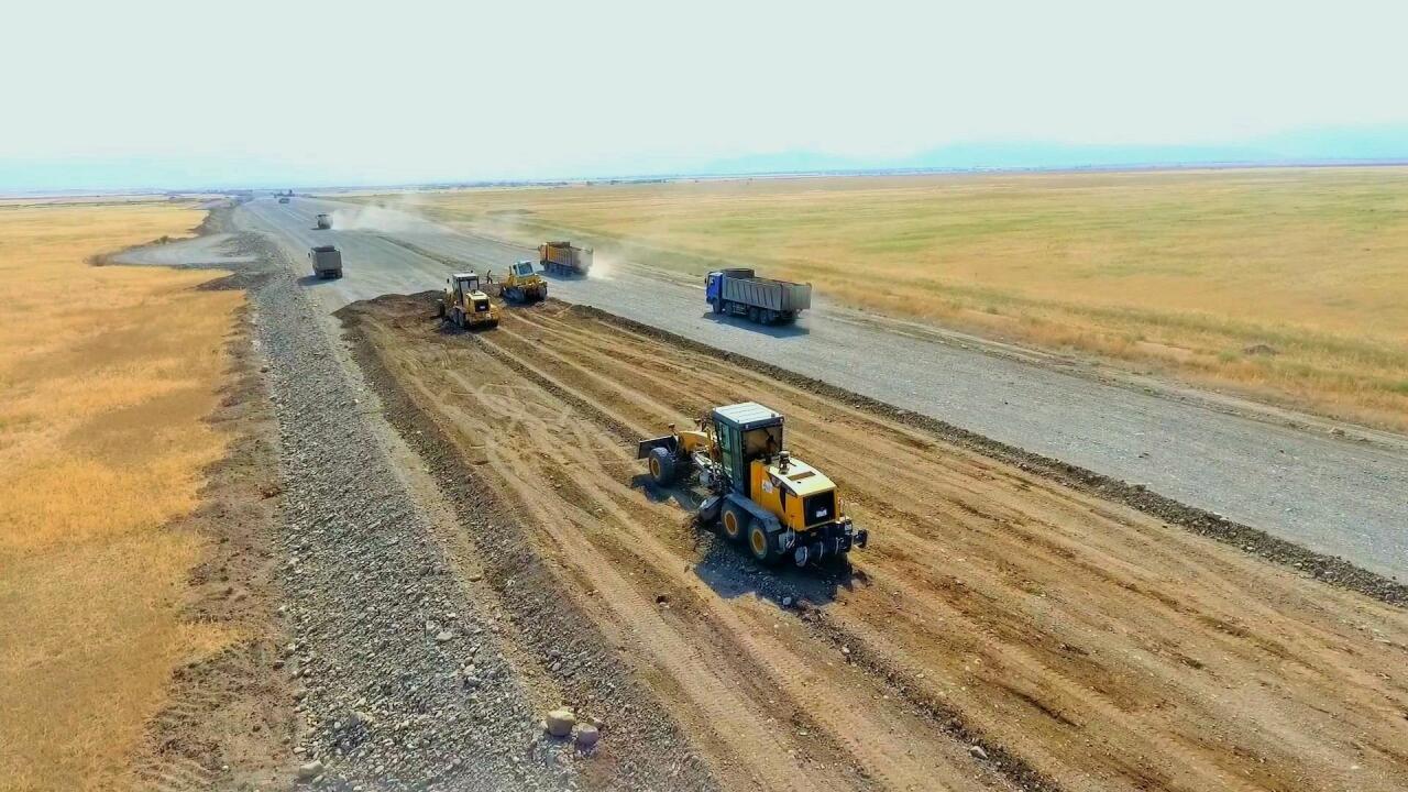 Продолжается строительство автодороги Барда-Агдам