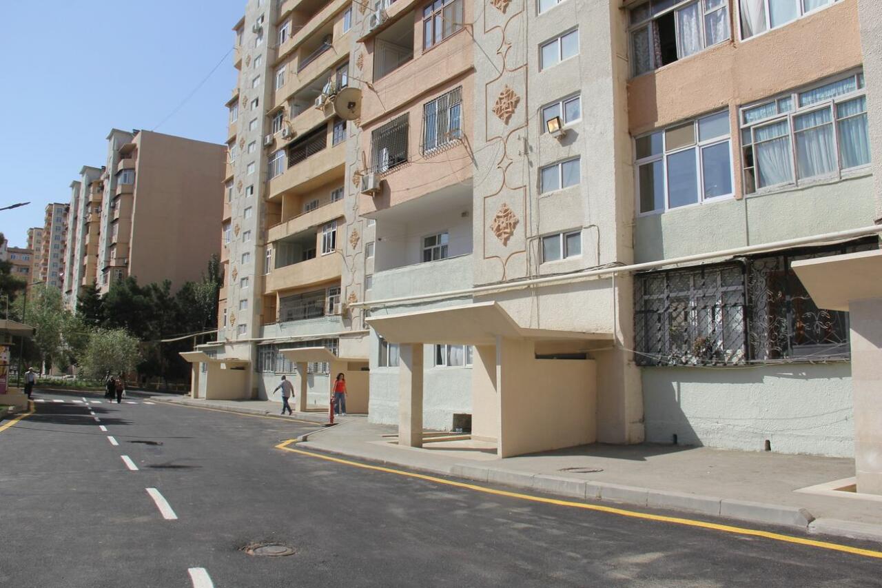 Paytaxtda abadlaşdırılan növbəti həyət sakinlərin istifadəsinə verilib
