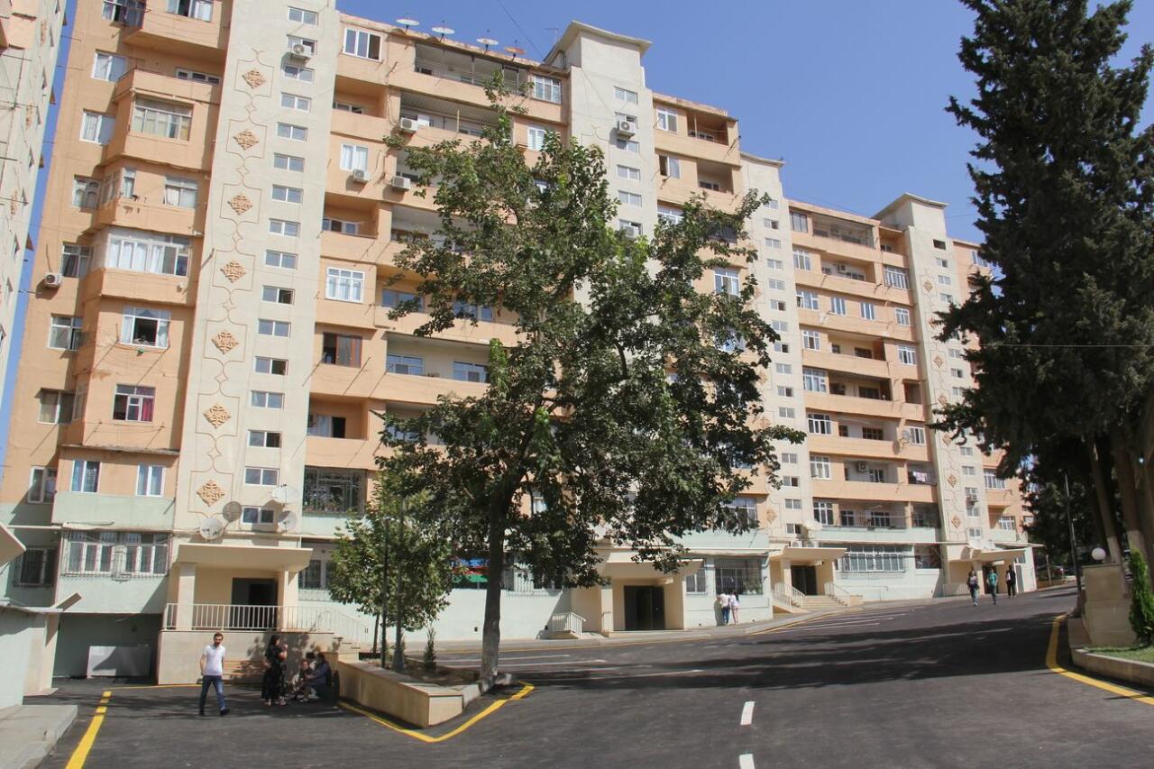 Paytaxtda abadlaşdırılan növbəti həyət sakinlərin istifadəsinə verilib