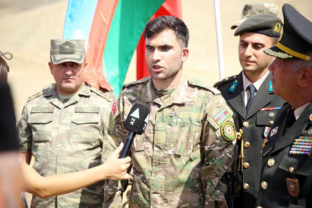 Acıdərə Türk şəhidliyinə yürüş keçirilib