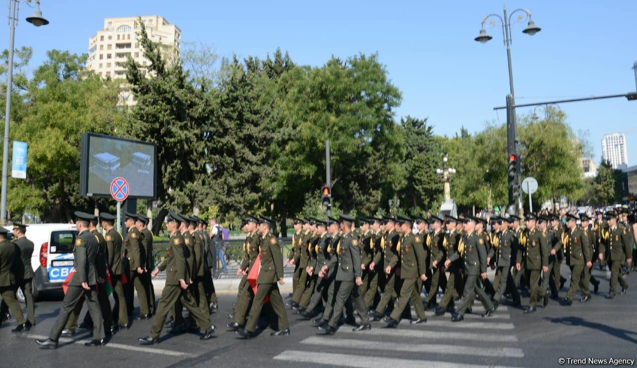 В Баку проходят шествия в связи со 103-й годовщиной освобождения города Кавказской исламской армией