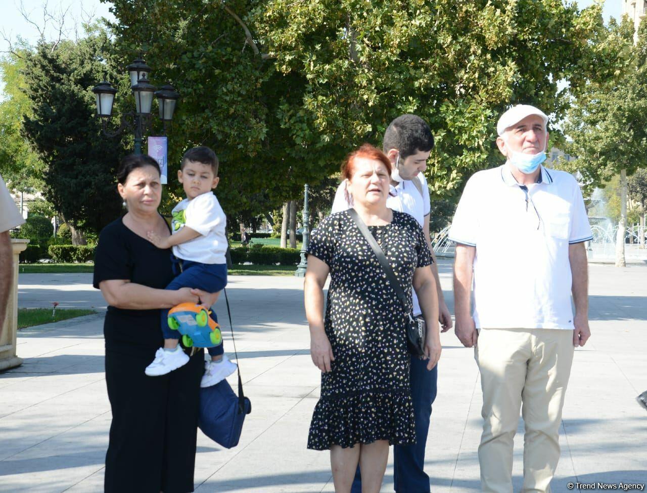 В Баку проходят шествия в связи со 103-й годовщиной освобождения города Кавказской исламской армией
