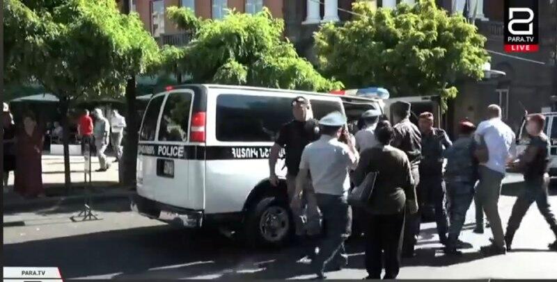 В Ереване снова неспокойно