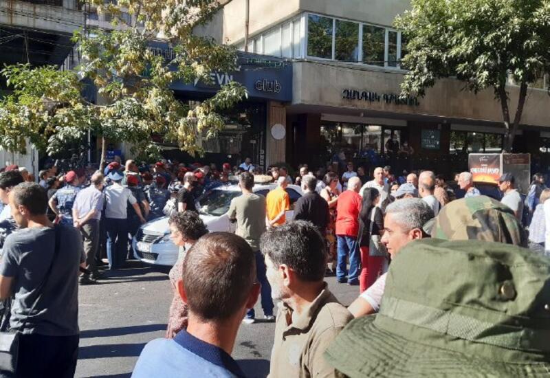 В Ереване снова неспокойно