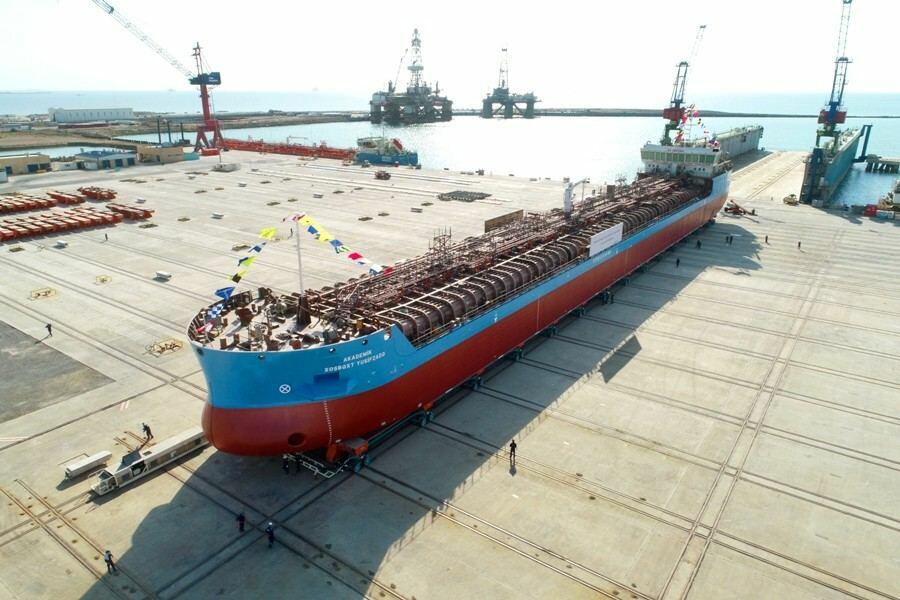 “Akademik Xoşbəxt Yusifzadə” tankeri suya salınıb