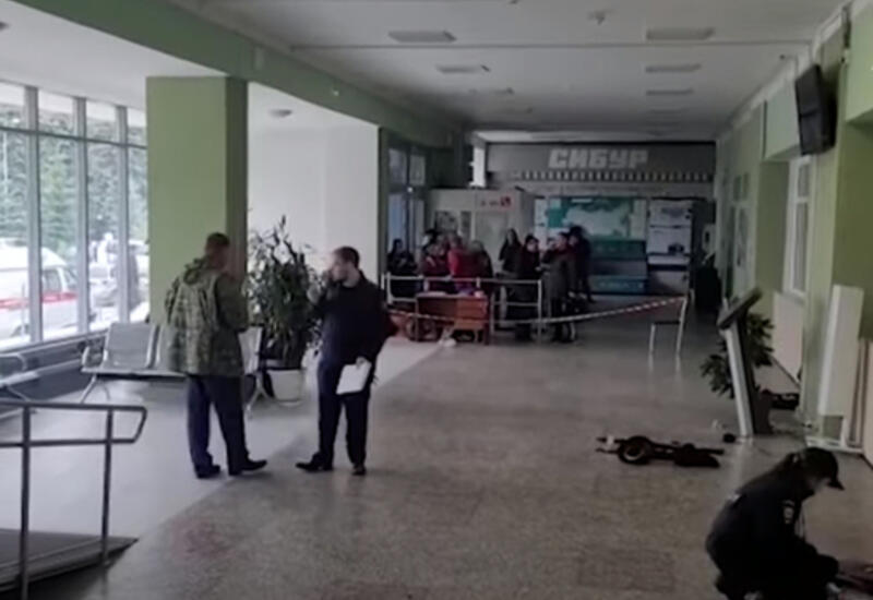 Пермский стрелок перед нападением обстрелял машину перед вузом