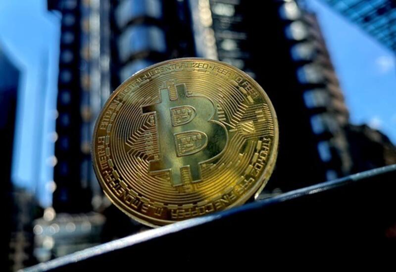 Биткоин резко подешевел после заявления центробанка Китая