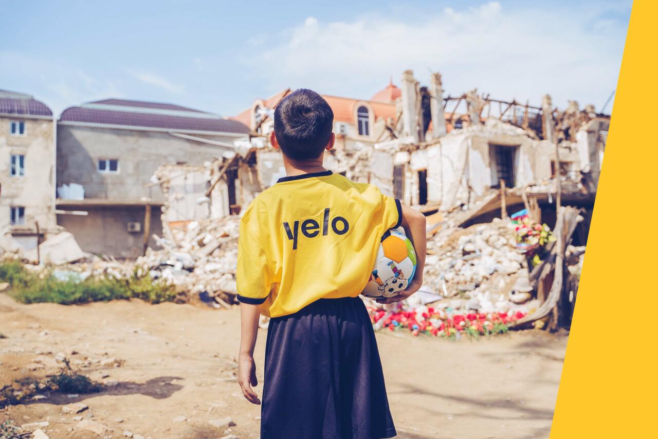 Yelo Bank поддержал школьников Гянджи