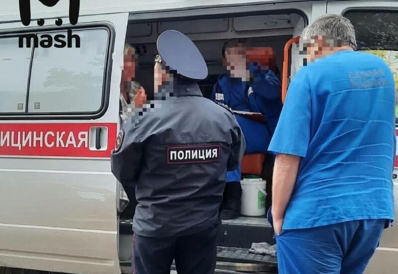 В Москве мужчина напал на покупателей в магазине