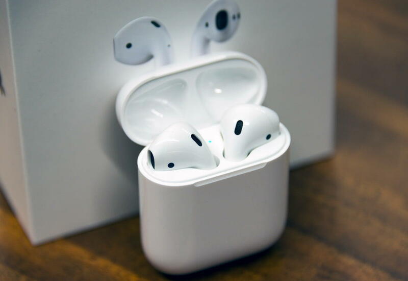 Apple засудят за AirPods
