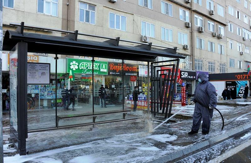 В Баку проводят очередную масштабную дезинфекцию