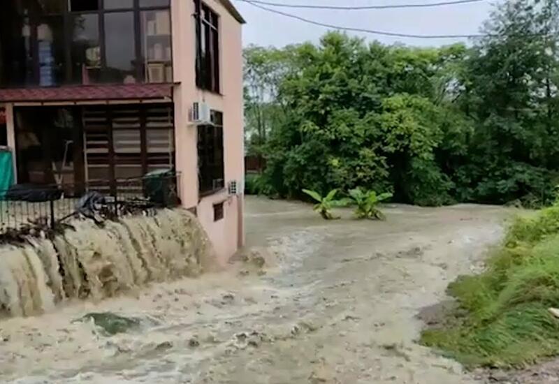 Центр Китая уходит под воду