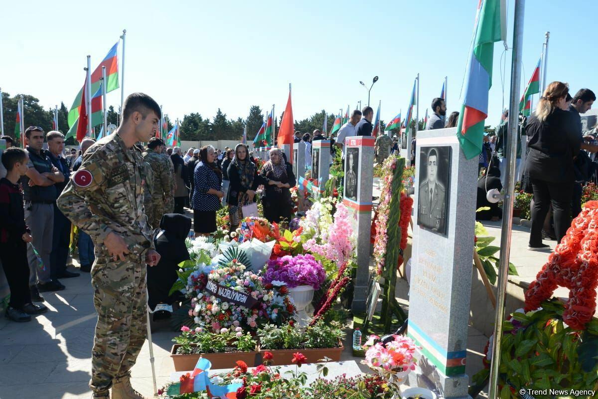 Азербайджанский народ чтит память своих шехидов