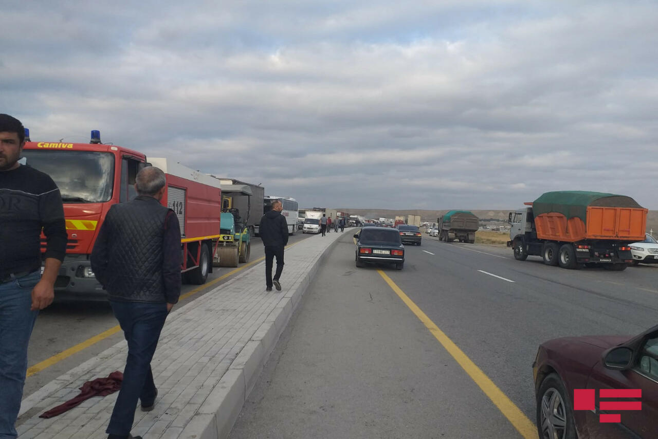 В Гаджигабуле пассажирский автобус совершил жуткую аварию - 12 пострадавших