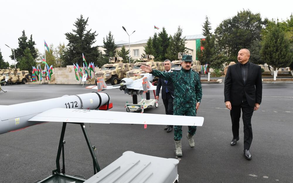 Президент Ильхам Алиев открыл в Джебраиле комплекс воинской части Государственной пограничной службы