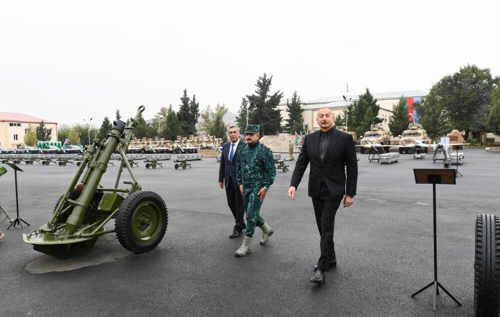 Президент Ильхам Алиев открыл в Джебраиле комплекс воинской части Государственной пограничной службы