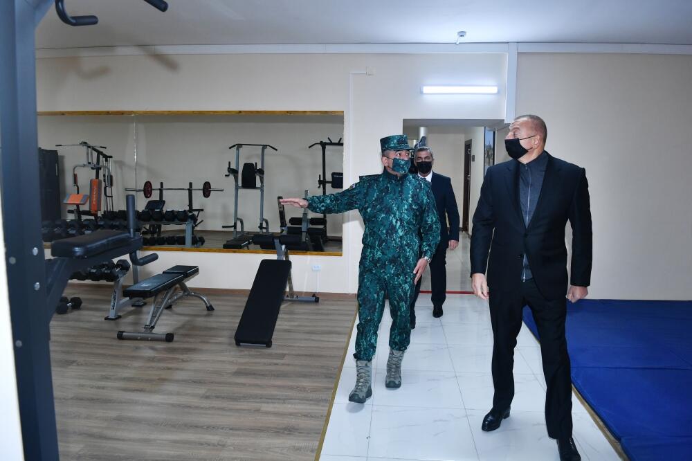 Президент Ильхам Алиев открыл в Джебраиле комплекс воинской части Государственной пограничной службы