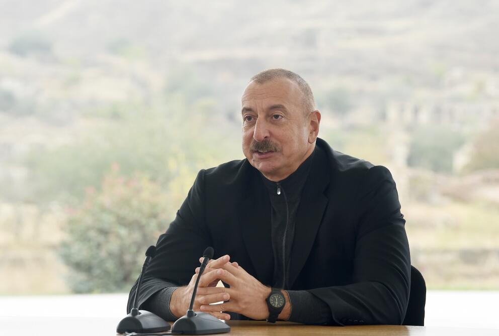 Президент Ильхам Алиев встретился с представителями общественности Джебраила
