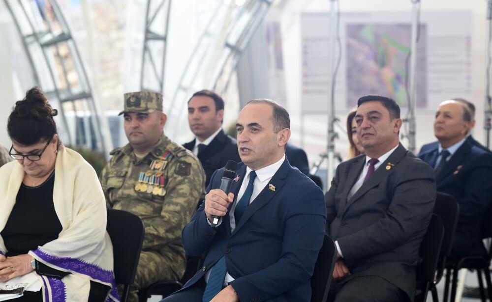 Президент Ильхам Алиев встретился с представителями общественности Джебраила