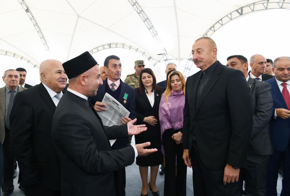 Президент Ильхам Алиев встретился с представителями общественности Джебраила