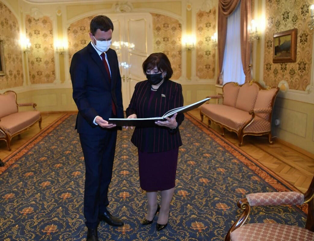 Сахиба Гафарова встретилась с премьер-министром Словакии