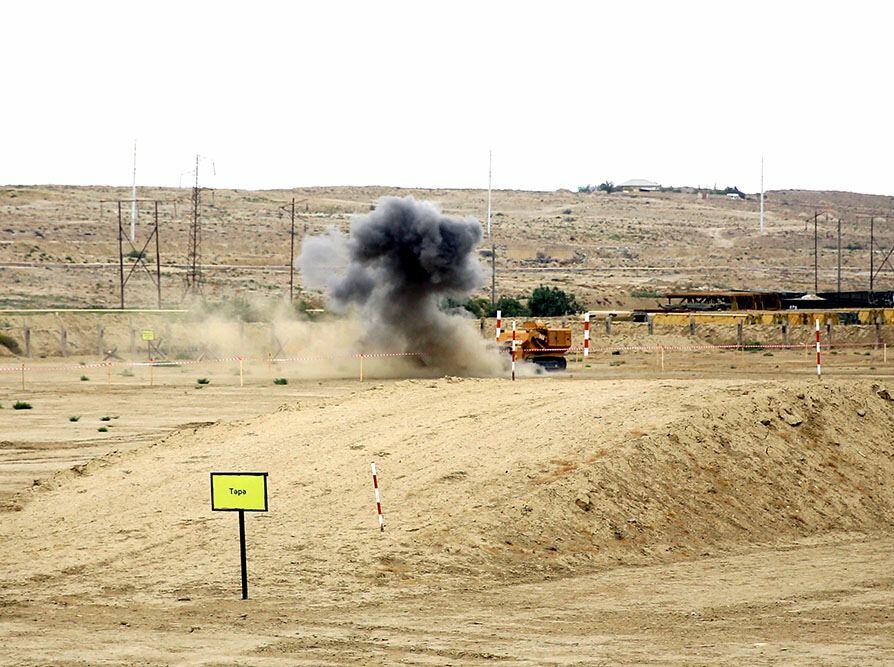 Начальник Генштаба Азербайджанской Армии посетил воинские части инженерно-сапёрных войск