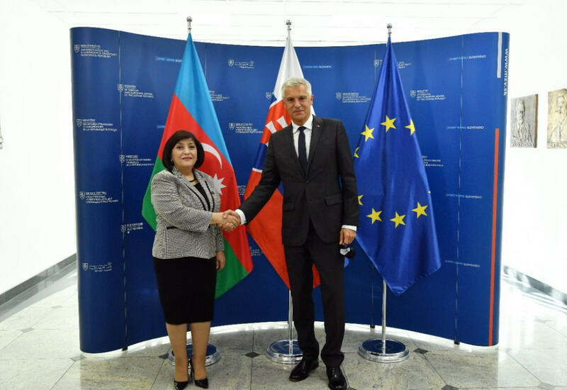 Сахиба Гафарова обсудила с главой МИД Словакии сотрудничество с ЕС