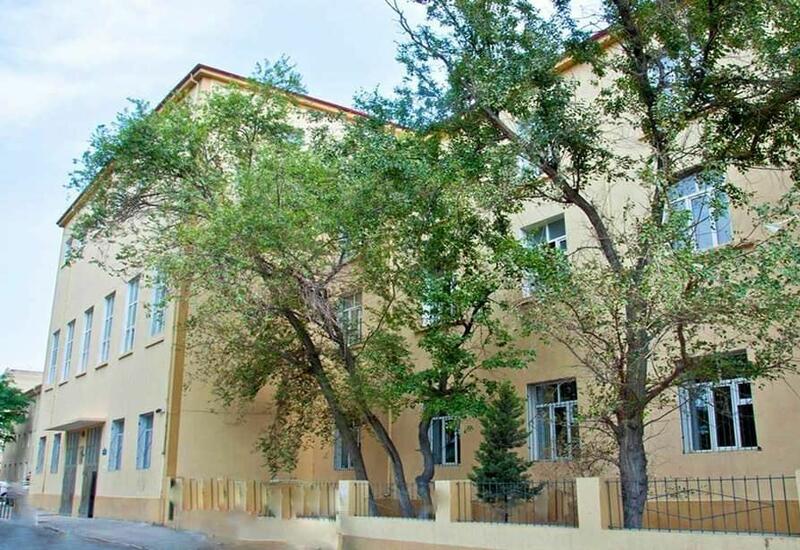 Учащихся одной из бакинских школ переведут в другие учебные заведения