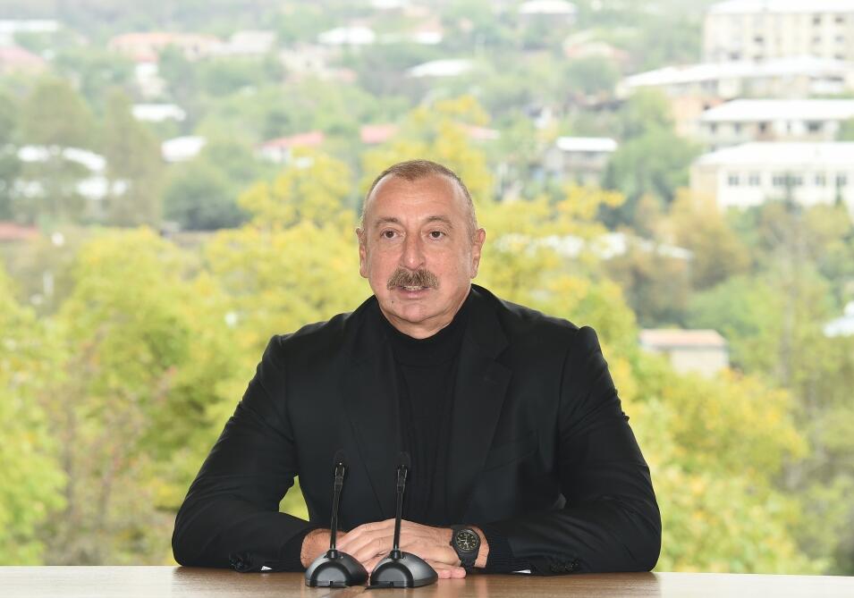 Президент Ильхам Алиев встретился с представителями общественности Ходжавендского района