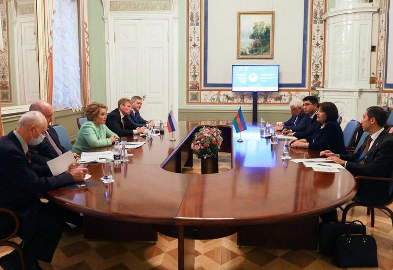 Председатель парламента Азербайджана провела встречу с Валентиной Матвиенко