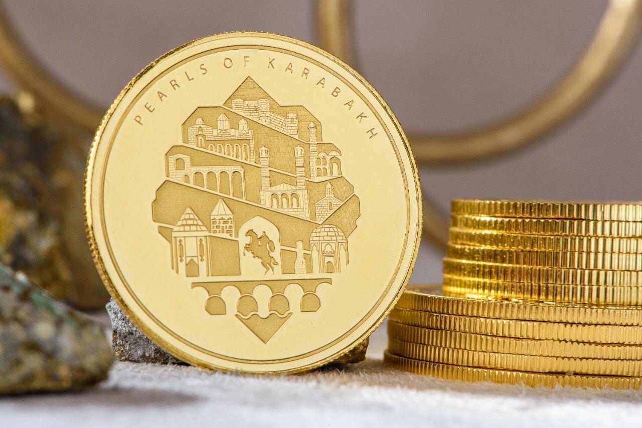 ЗАО “AzerGold” выпустило новую серию золотых монет