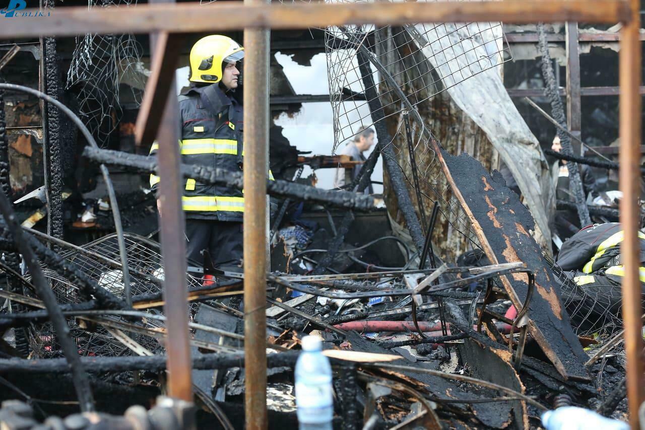 Сгоревшие дотла объекты в Баку