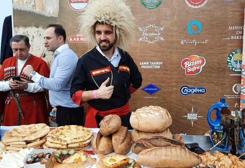 На Каспийском берегу Баку прошел Международный фестиваль хлеба