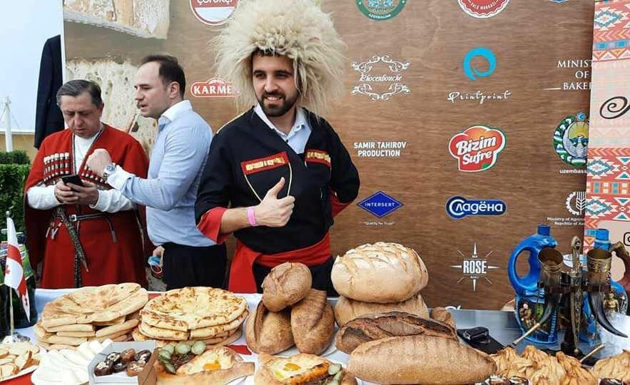 На Каспийском берегу Баку прошел Международный фестиваль хлеба