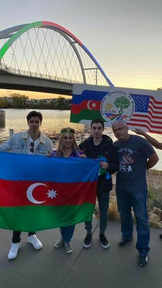 Знаменитый в США мост окрасился в цвета азербайджанского флага