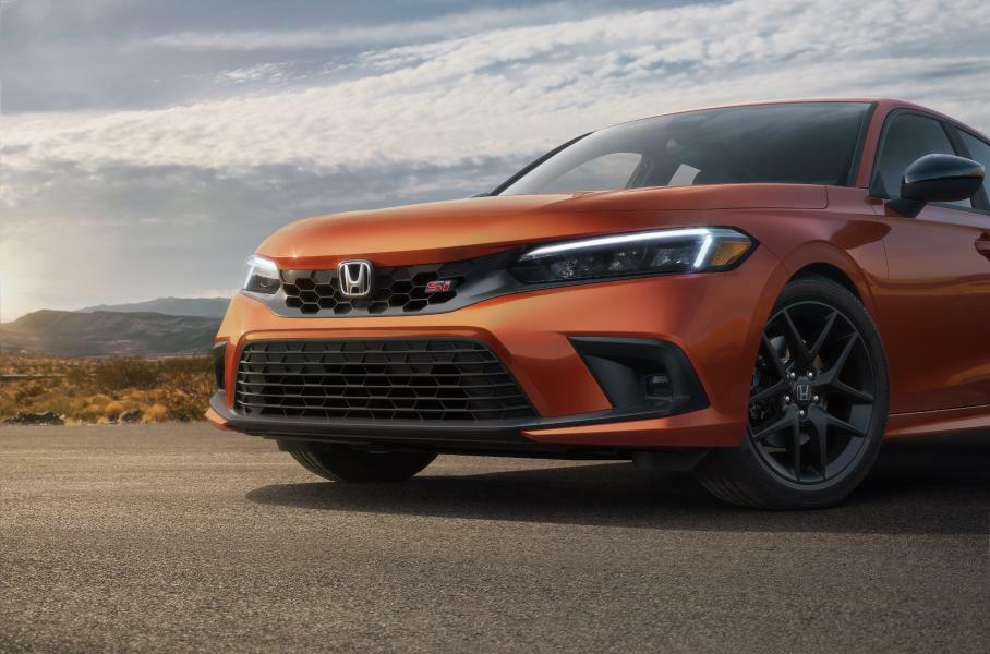 Бюджетный Type R: представлен новый Honda Civic Si