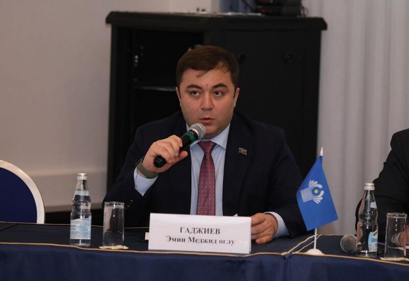 Депутат Эмин Гаджиев рассказал парламентариям СНГ на конференции в Санкт-Петербурге о восстановлении Карабахского и Восточно-Зангезурского экономических районов