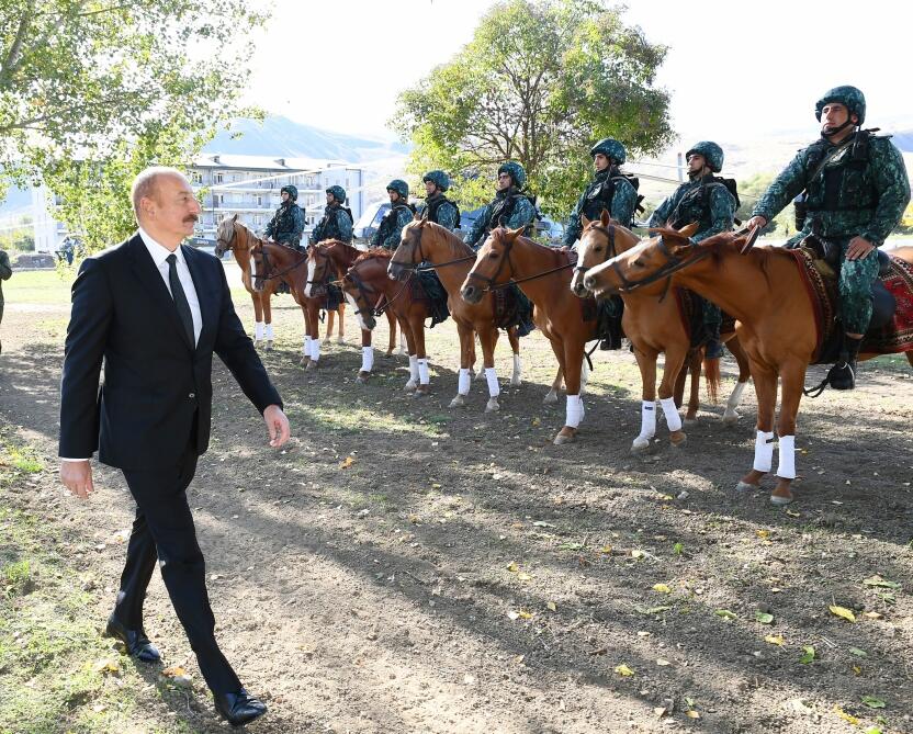 Президент Ильхам Алиев и Первая леди Мехрибан Алиева приняли участие в открытии нового комплекса воинской части ГПС