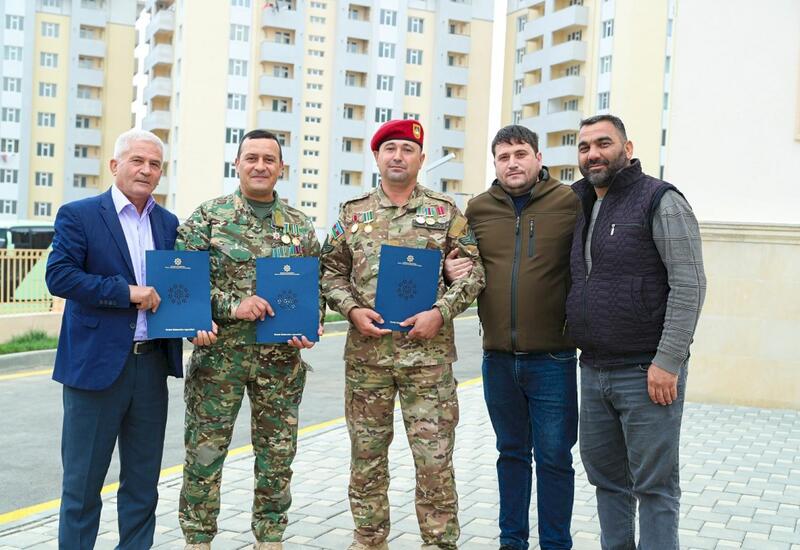 Семьям шехидов и инвалидам войны предоставлено 50 квартир